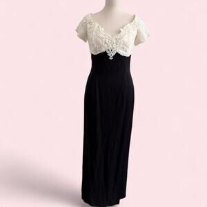 Vintage Scott McLintock Black & White Lace Maxi Dress — Size 14